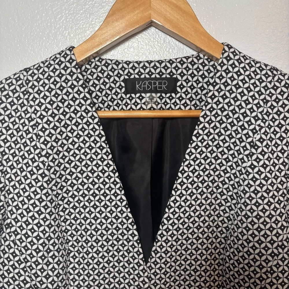 Kasper Women's Black and White Blazer Size 8 Monochrome Patterned - Picture 3 of 11